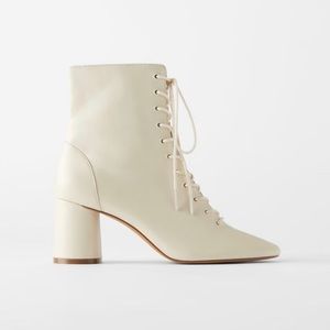 LEATHER LACED HEELED ANKLE BOOTS